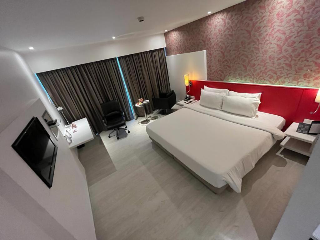 Country Inn & Suites By Radisson Navi Mumbai Esterno foto
